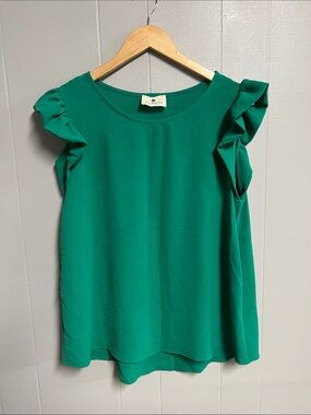 NWOT Betsey’s Boutique Shop Blouse Top Shirt  Large Green